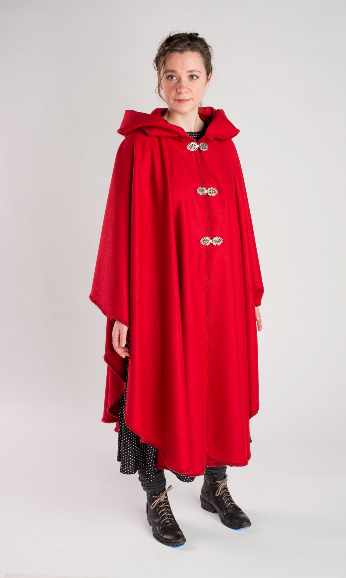 The European Merino Wool Cape - Cardinal Red