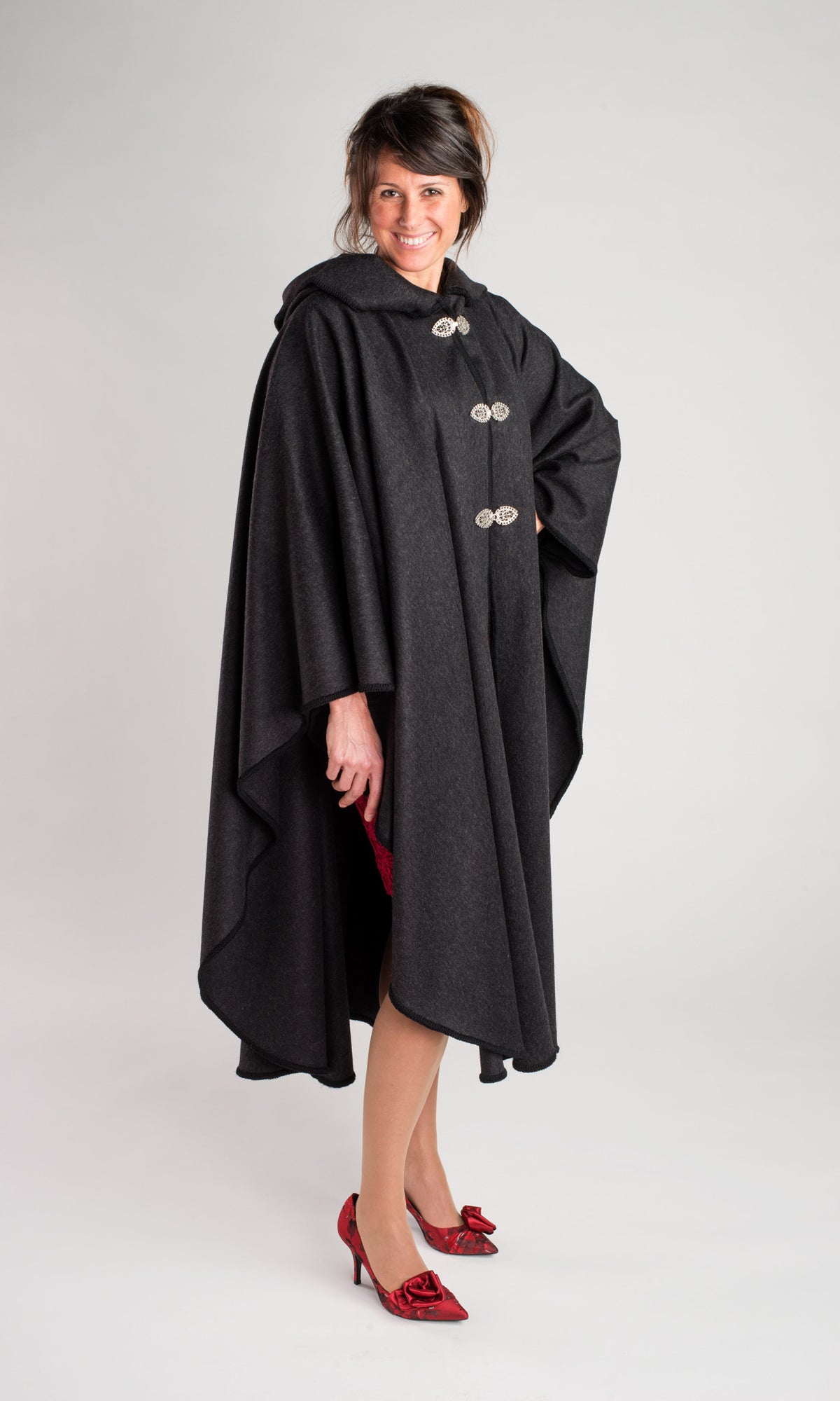 The European Cashmere Merino Wool Blend Cape - Charcoal