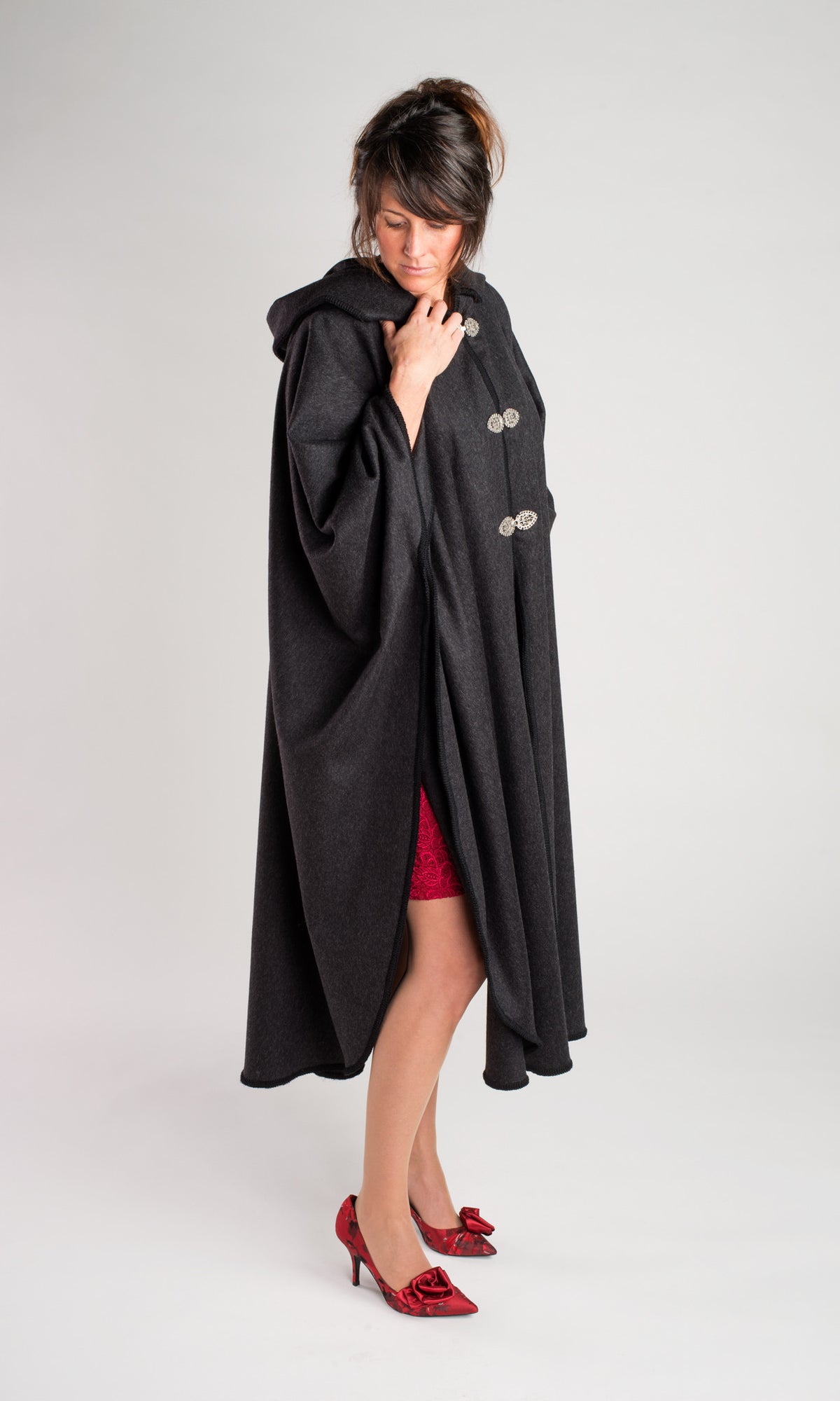 The European Cashmere Merino Wool Blend Cape - Charcoal